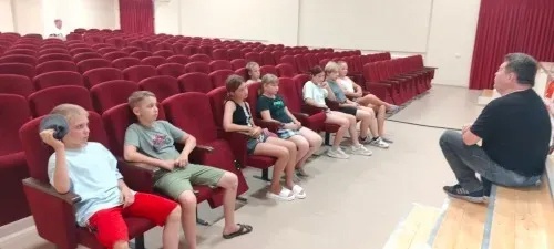 15 июля в Песковском Доме культуры прошло информационно- просветительское мероприятие &quot;Знать- значит ЖИТЬ!&quot;.
