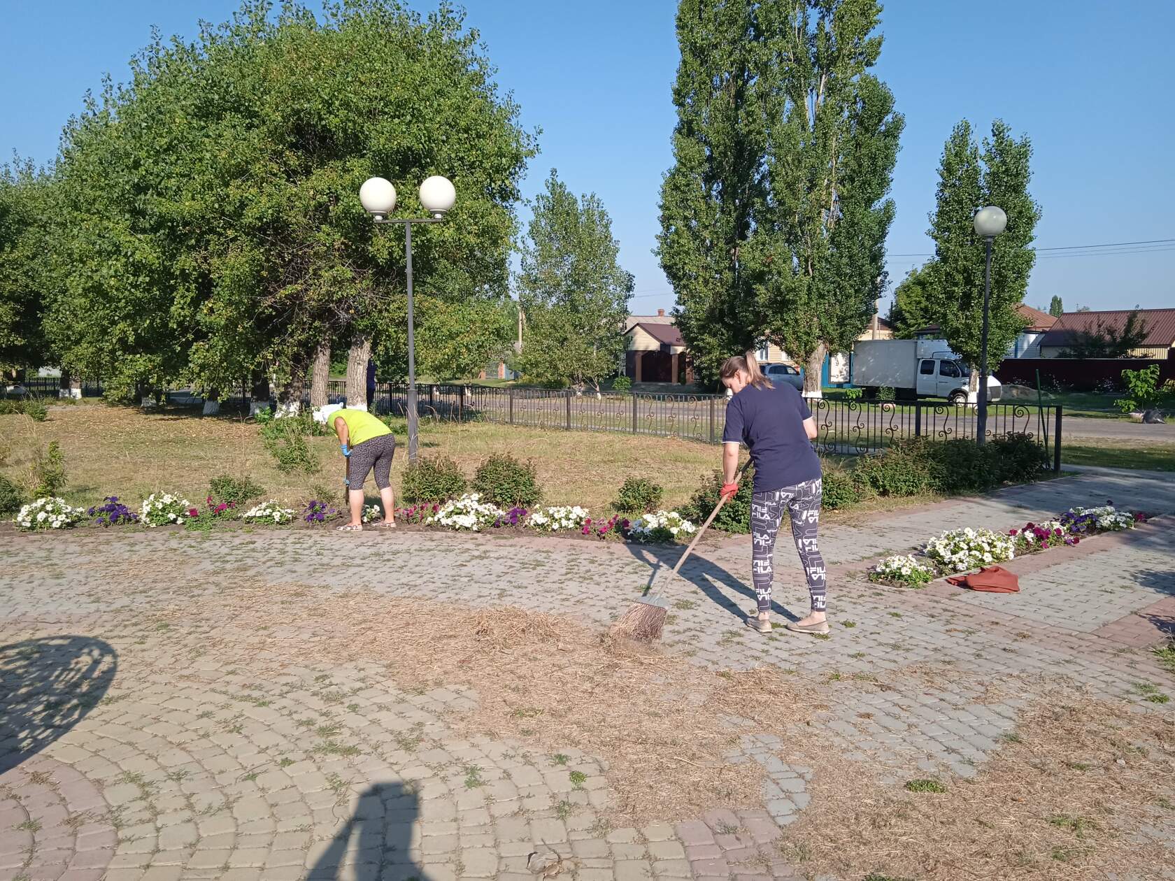 Субботник в парке &quot;Четыре стихии&quot;.