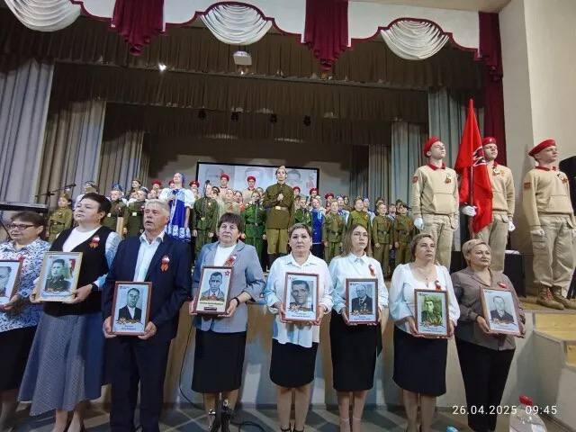 26 апреля на базе Песковского Дома культуры прошел фестиваль-конкурс учащихся школ Петропавловского района &quot;Во славу Победы! &quot;..